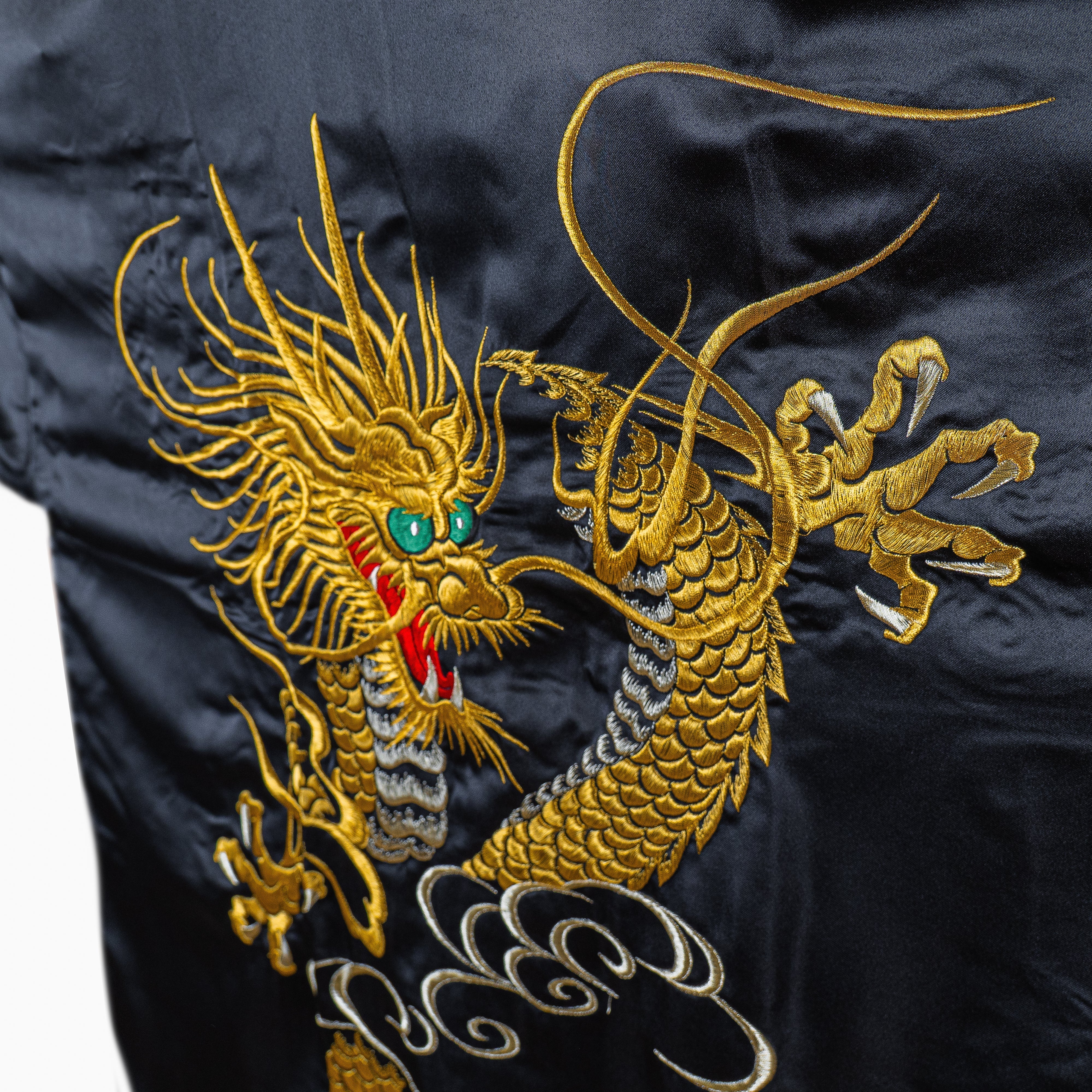 Kimono Happi Hombre Oversize – Dragón Dorado