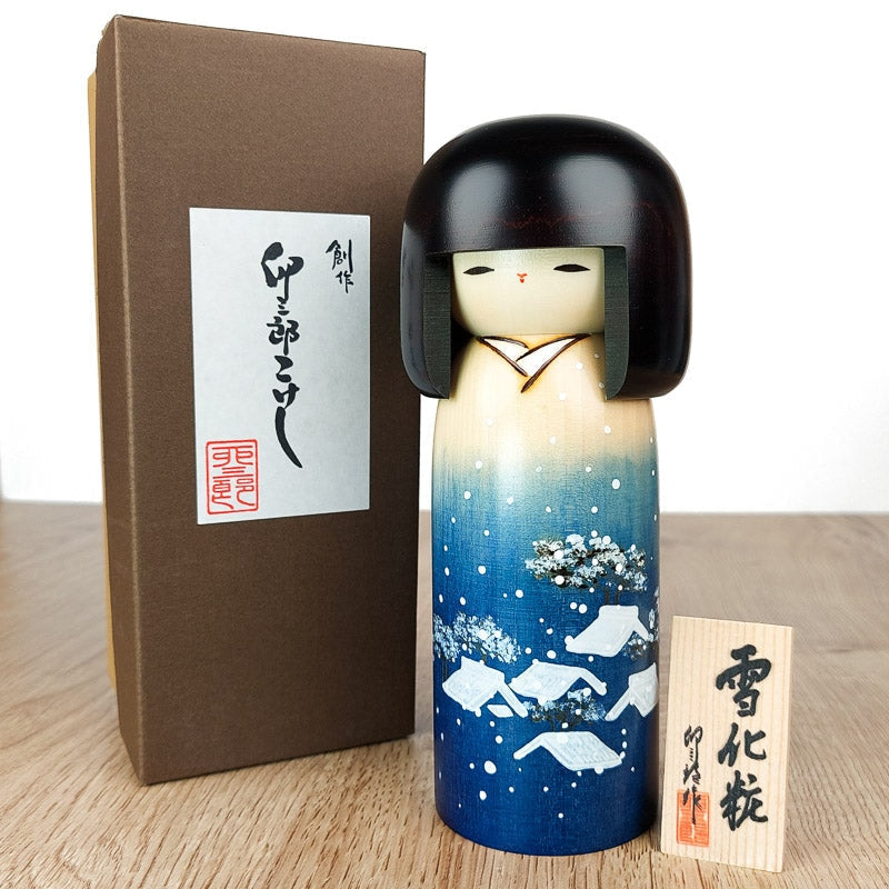 Muñeca Kokeshi Invierno