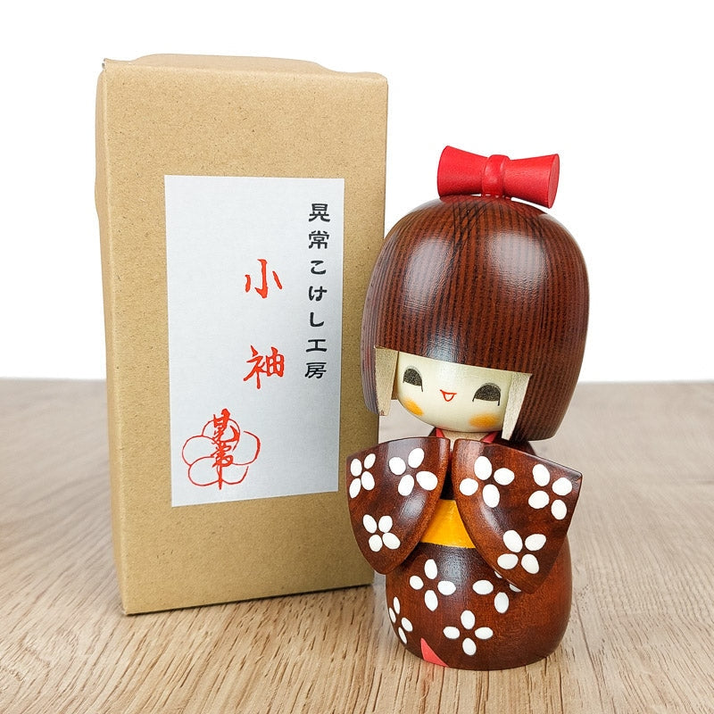 Muñeca Kokeshi Kosode