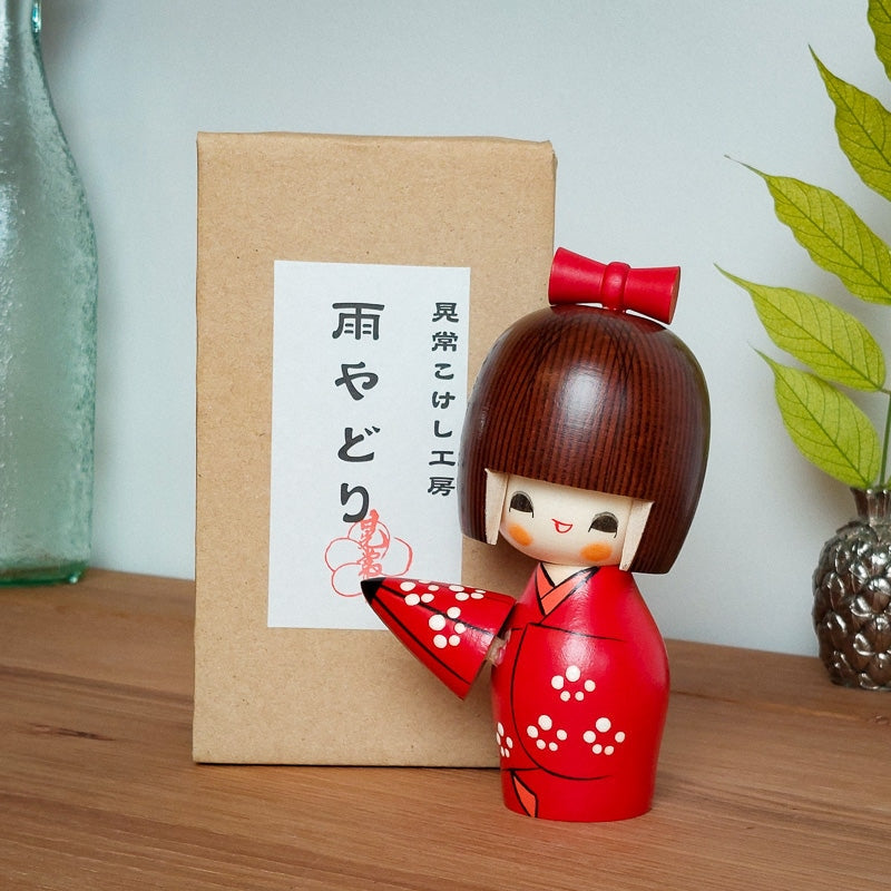 Muñeca Kokeshi Paraguas