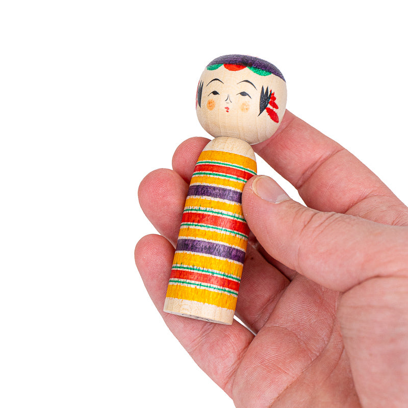 Muñeca Kokeshi Japonesa - Yajiro Rokuro - 8,5 cm