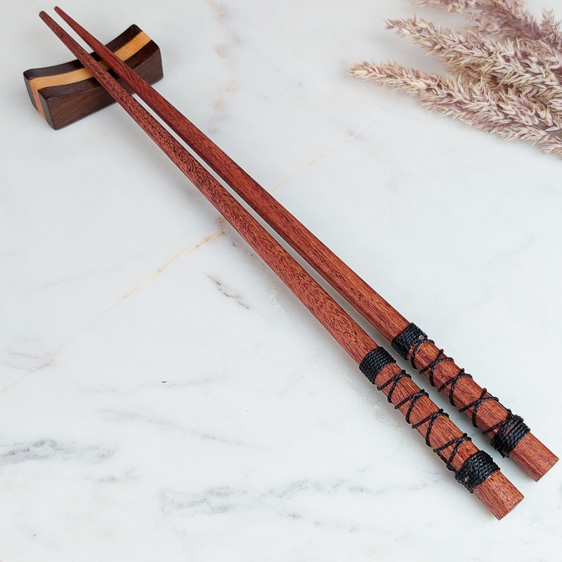 Palillos Japoneses Hilo Negro