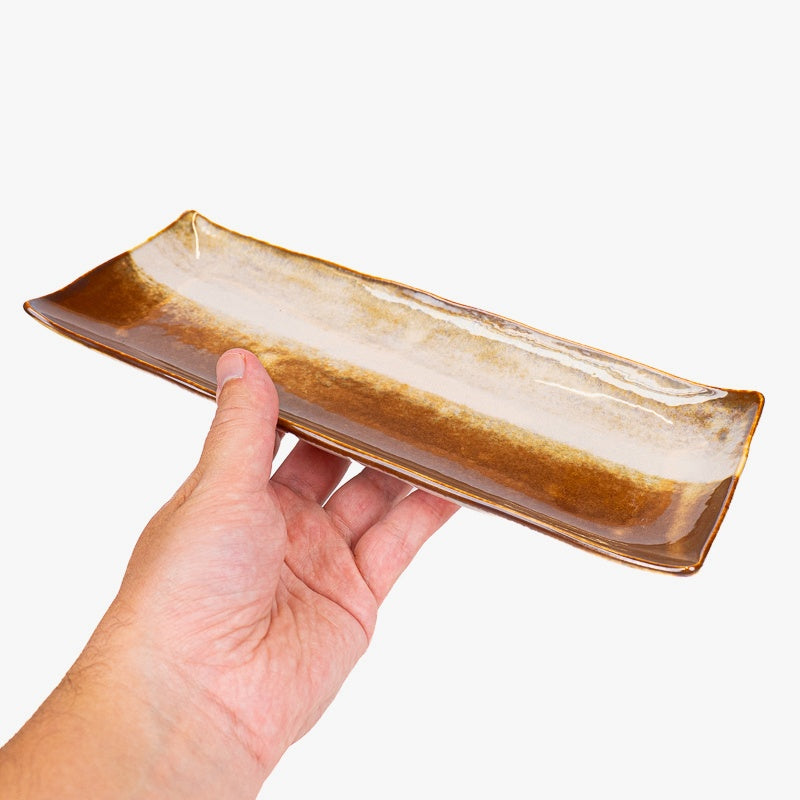 Plato japonés rectangular marrón