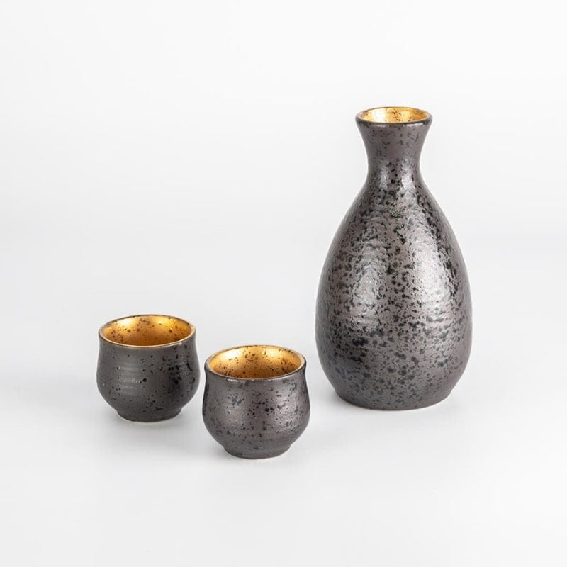 Set de sake japonés dorado