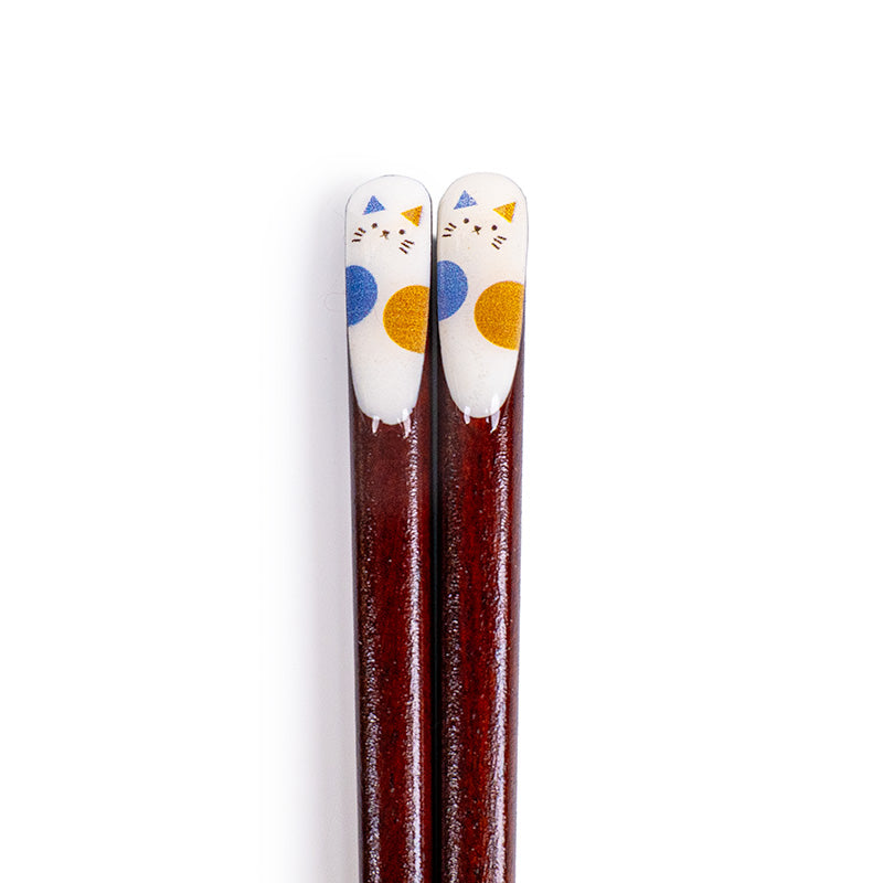 Set de palillos japoneses y reposapalillos con forma de gato