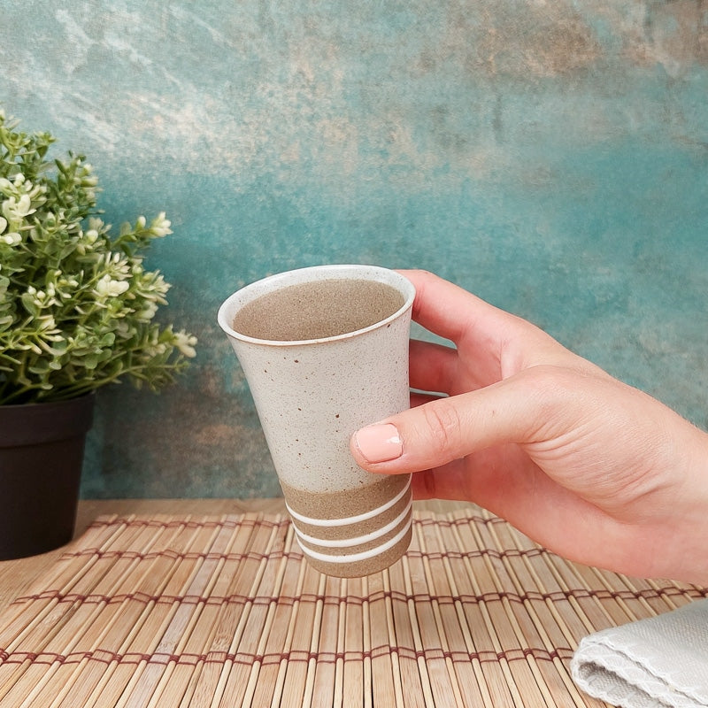 Taza Japonesa de Terracota Blanca