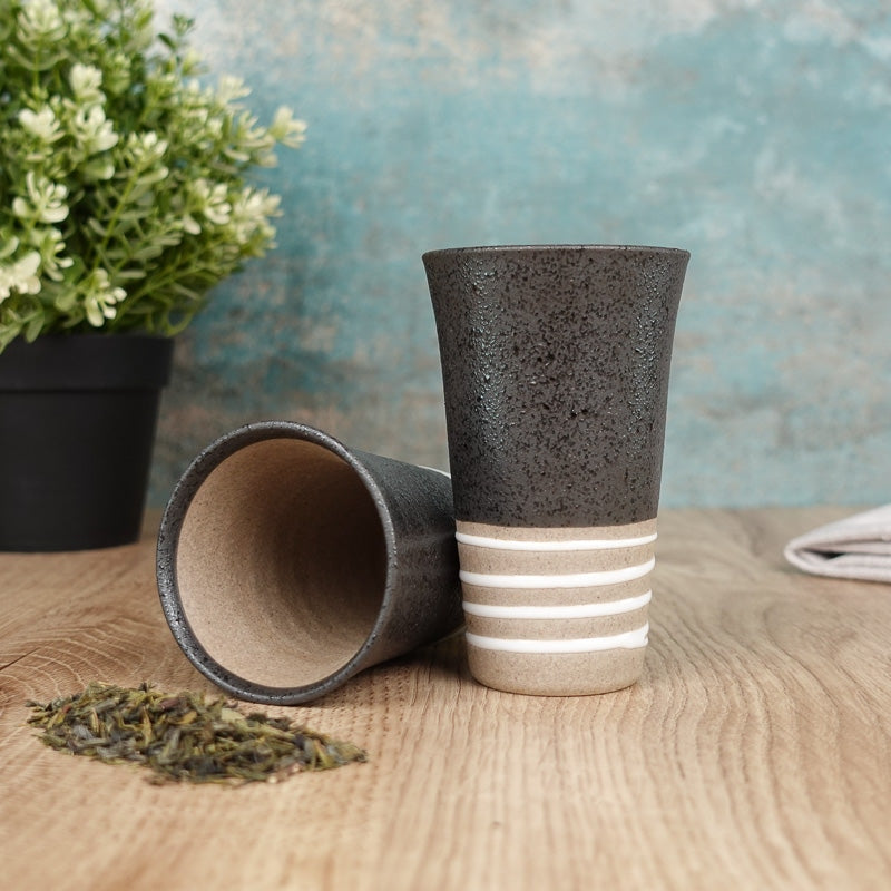 Taza Japonesa de Terracota Negra