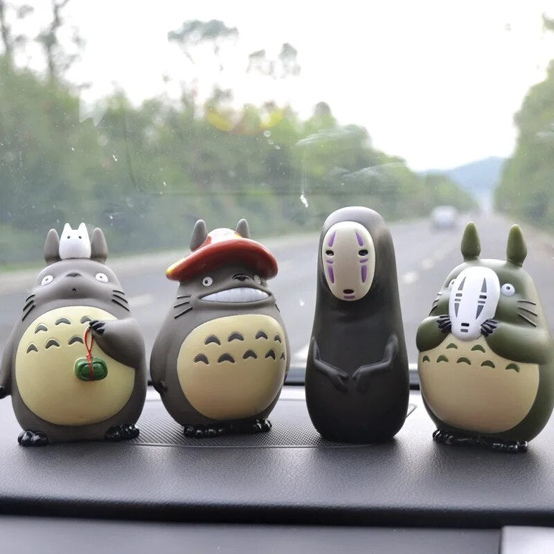 Figura sin rostro Ghibli