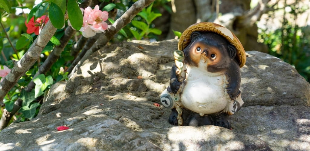 amuleto de la suerte japonés tanuki