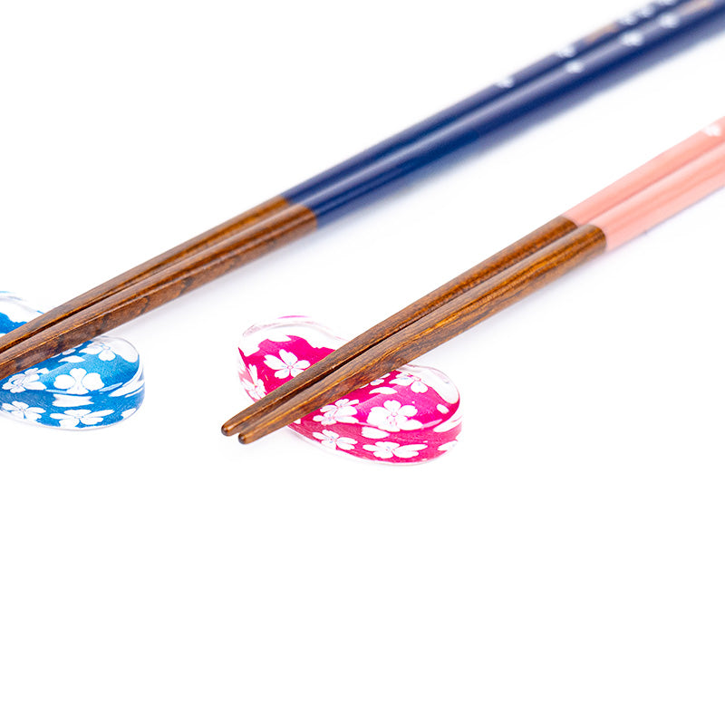 Dúo de palillos japoneses Sakura Usagi y soportes