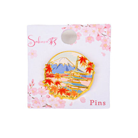 Insignia japonesa de metal con motivos de momiji templo y el Monte Fuji