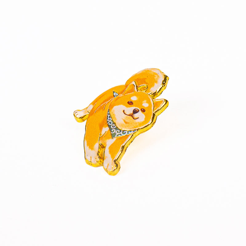 Insignia japonesa de metal con un Shiba-Inu