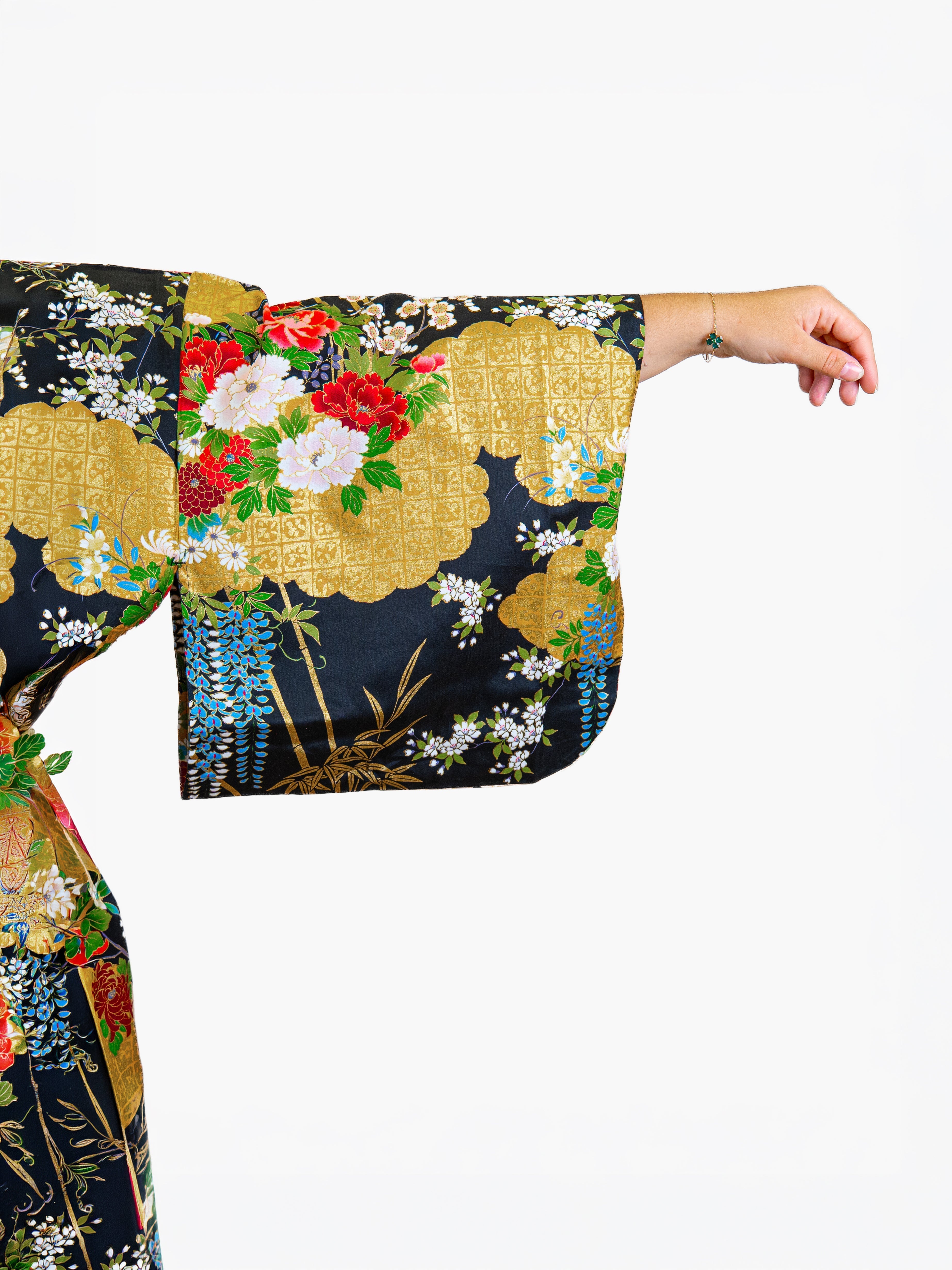 Kimono Japonés Mujer – Botan Dorado