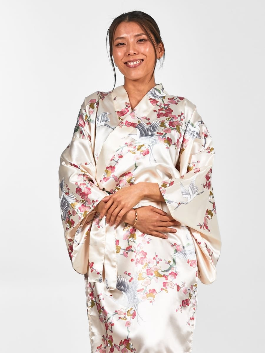 Kimono Japonés Ume to Tsuru Mujer Talla única
