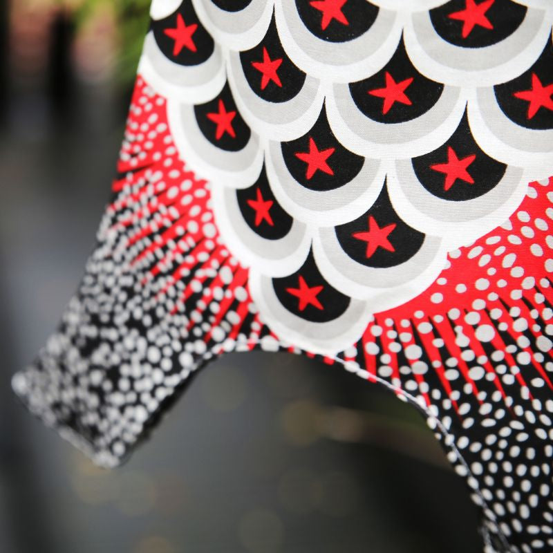 Koinobori Tradicional Blanco y Negro - 70 cm