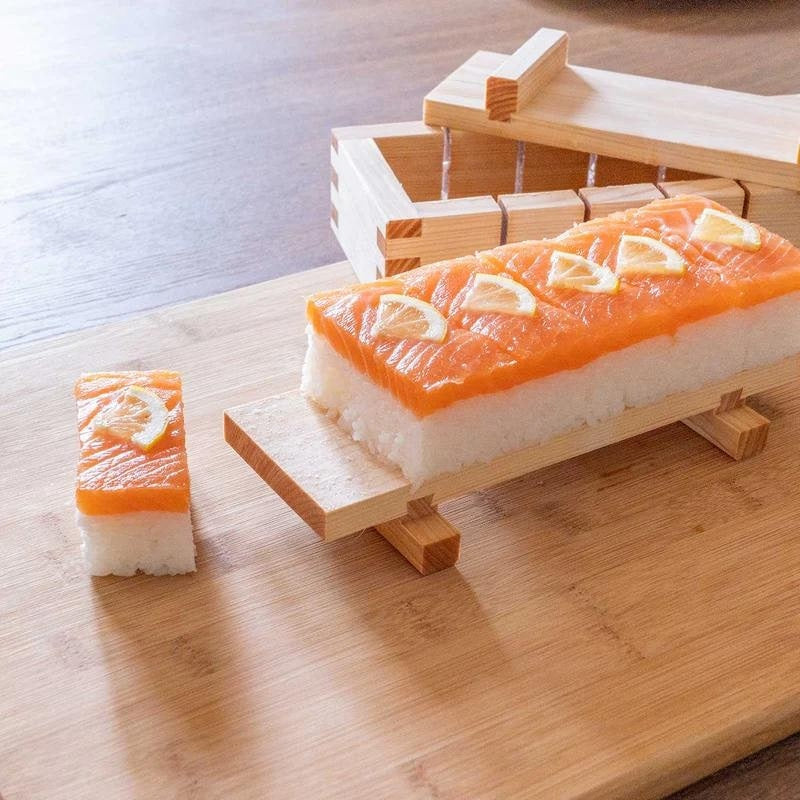 Molde Sushi Madera de Ciprés