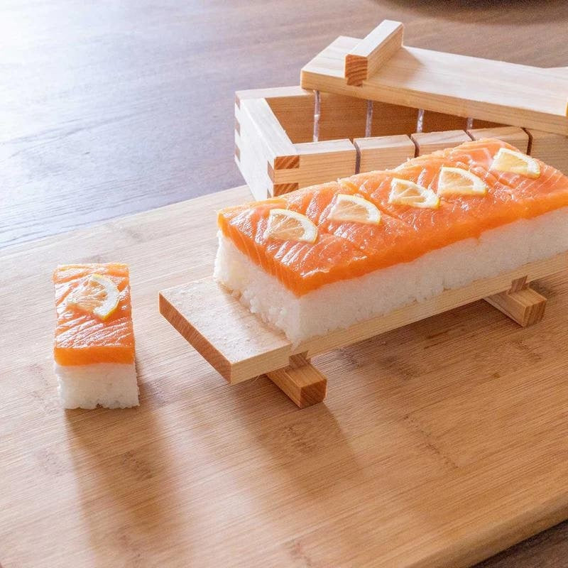 Molde de sushi de madera de ciprés