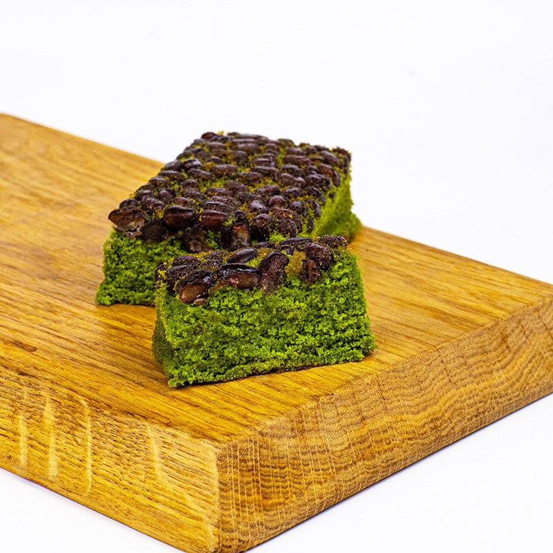 Pastel Japonés - Matcha & Frijoles Rojos