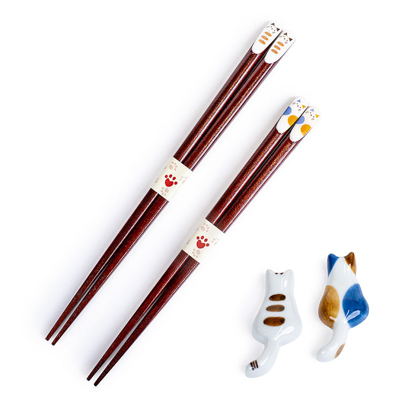 Set de palillos japoneses y reposapalillos con forma de gato