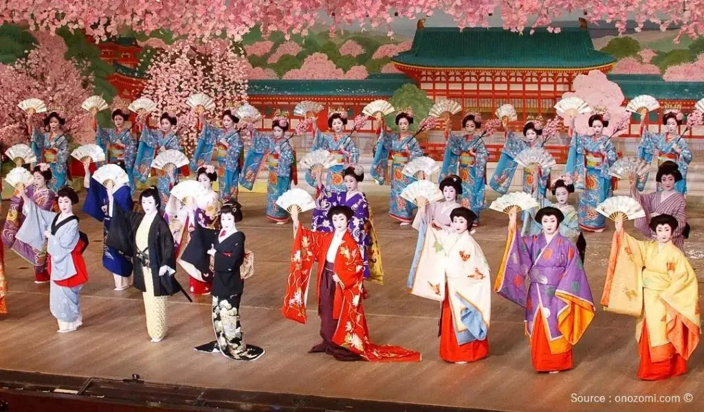festival Miyako Odori - espectáculo de geishas
