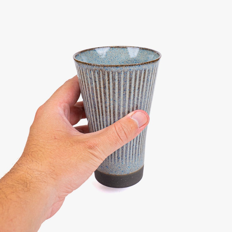 Taza japonesa grande gris